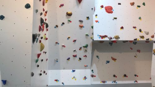 大阪府のクライミング施設「10 O'CLOCK（テンオクロック） ボルダリングスペース」